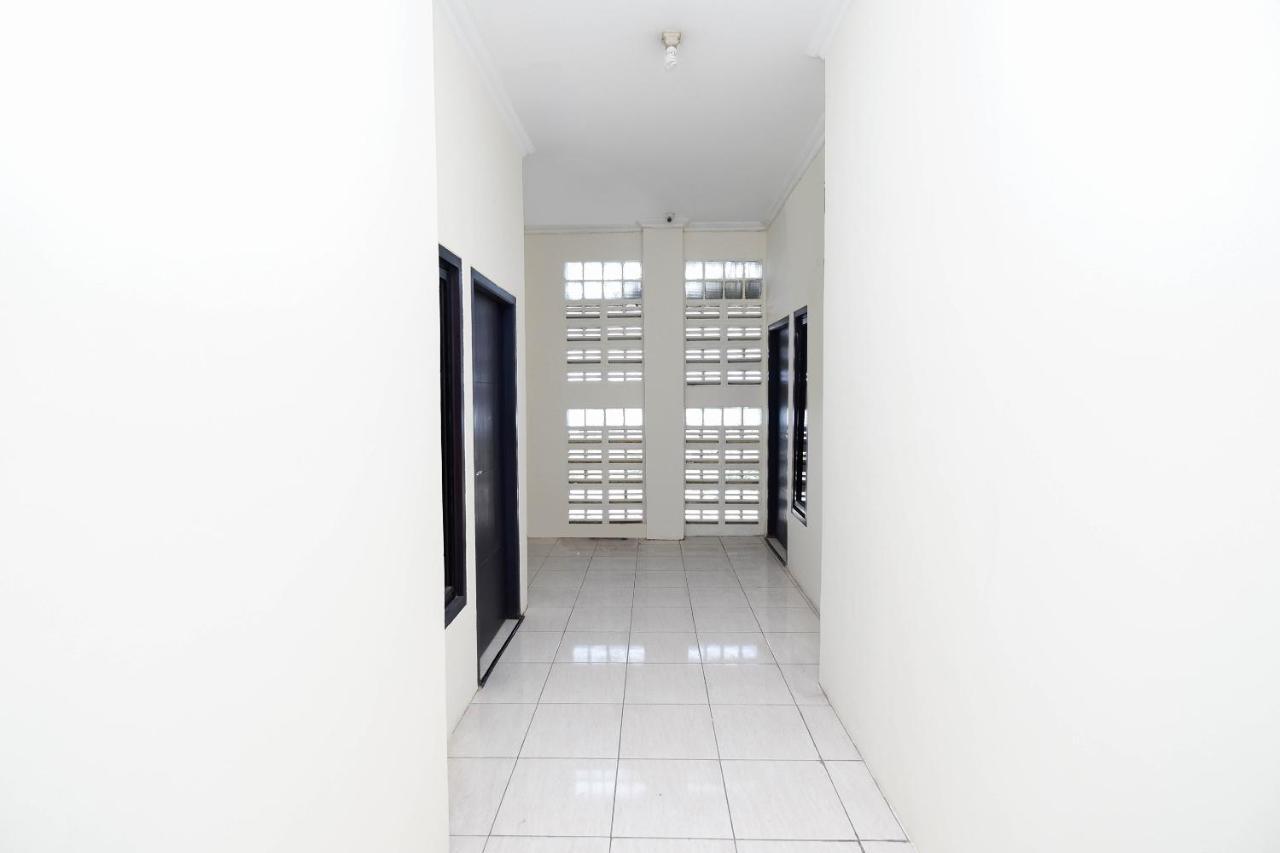 Super Oyo 1620 Sion Family Residence Grobogan Exterior photo